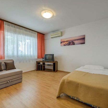 Apartment Luce Подстрана Экстерьер фото